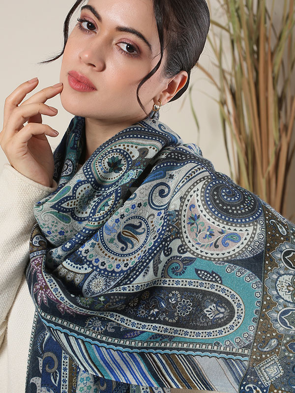 Ethnic Paisley Print Wool Scarf