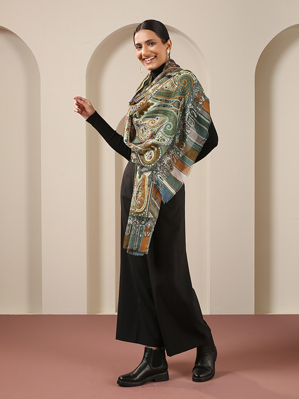 Ethnic Paisley Print Wool Scarf