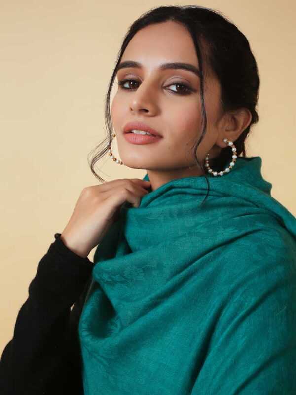 Virgin Cashmere Solid Scarf