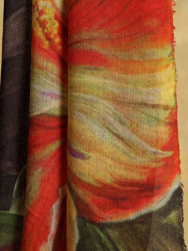 Les Grand Fleurs Wool Stole - Paint Red